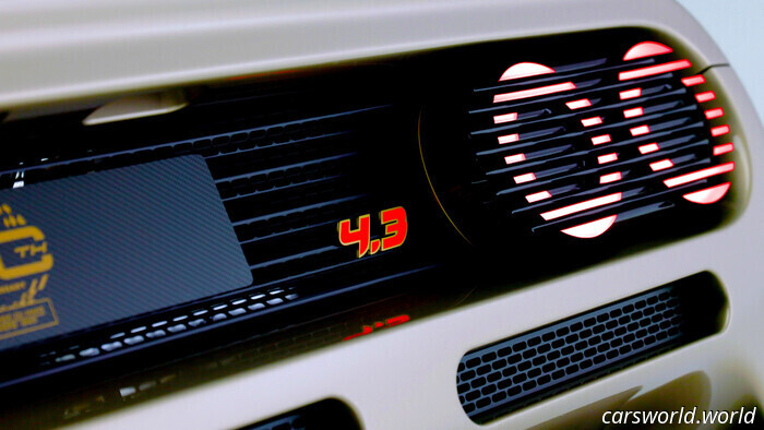 El coche nuevo más caro jamás vendido en una subasta no fue un Bugatti ni un Ferrari, fue este | Carscoops